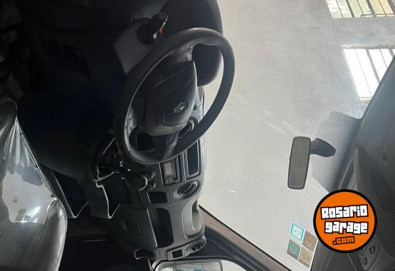 Utilitarios - Renault Master 2013 Diesel 190000Km - En Venta