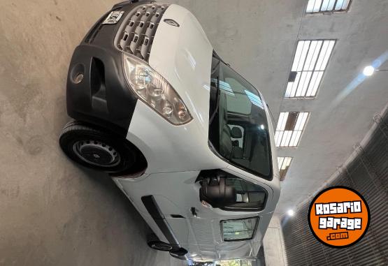 Utilitarios - Renault Master 2013 Diesel 190000Km - En Venta