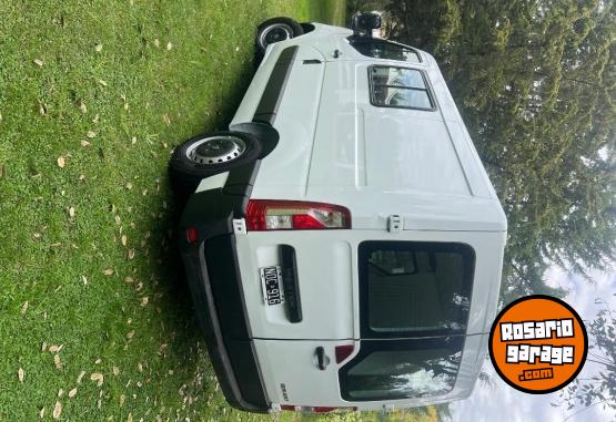Utilitarios - Renault Master 2013 Diesel 190000Km - En Venta