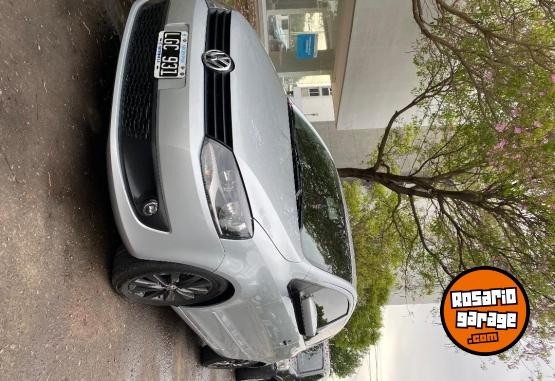 Autos - Volkswagen Sedan 3 ptas confortline 2012 Nafta 106000Km - En Venta