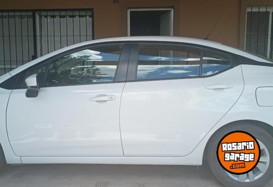 Autos - Nissan Versa Sense 2022 Nafta 66000Km - En Venta