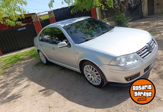 Autos - Volkswagen Bora 2010 Nafta 122000Km - En Venta