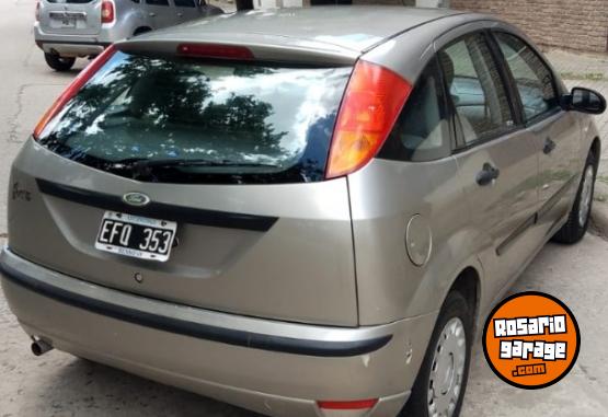 Autos - Ford Focus Ambiente 1.8 2003 Nafta 169000Km - En Venta