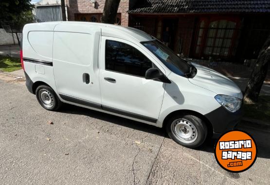Utilitarios - Renault Kangoo 2019 Nafta 77000Km - En Venta