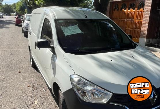 Utilitarios - Renault Kangoo 2019 Nafta 77000Km - En Venta