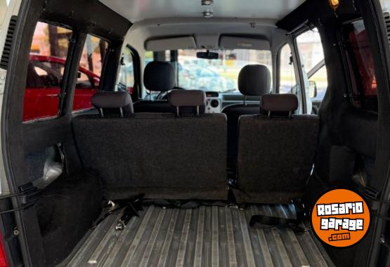 Utilitarios - Peugeot Partner Furgon Mixto 2019 Diesel 76000Km - En Venta