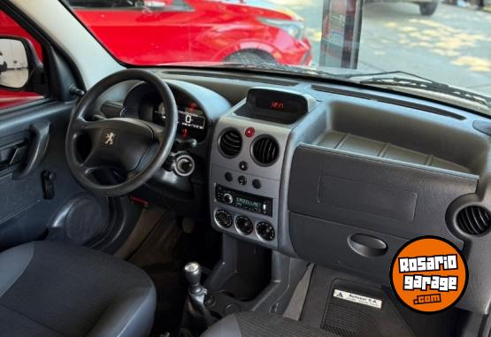 Utilitarios - Peugeot Partner Furgon Mixto 2019 Diesel 76000Km - En Venta