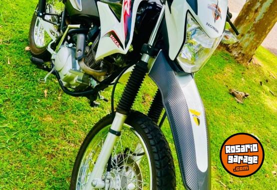 Motos - Honda XR 150 L 2015 Nafta 5650Km - En Venta