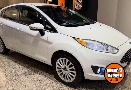 Autos - Ford FIESTA TITANIUM 2014 Nafta 127000Km - En Venta