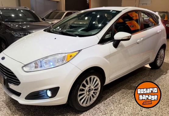 Autos - Ford FIESTA TITANIUM 2014 Nafta 127000Km - En Venta
