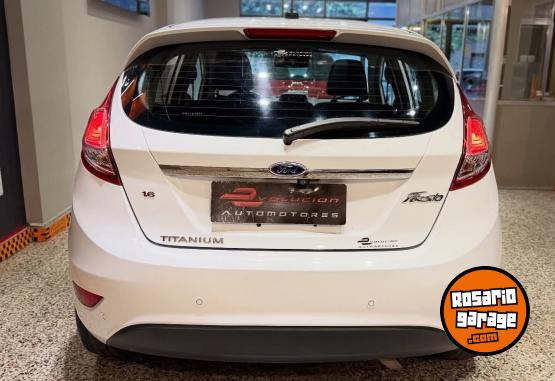 Autos - Ford FIESTA TITANIUM 2014 Nafta 127000Km - En Venta