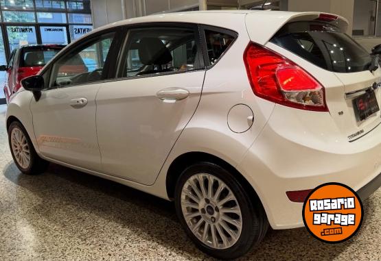 Autos - Ford FIESTA TITANIUM 2014 Nafta 127000Km - En Venta