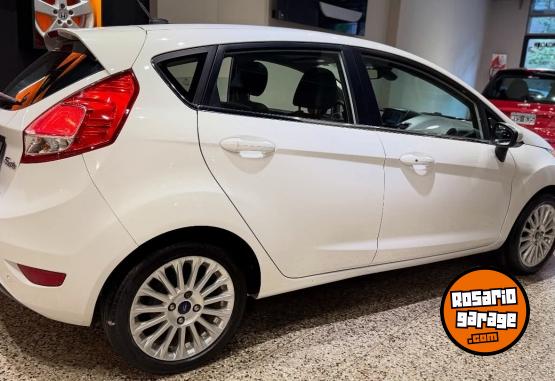 Autos - Ford FIESTA TITANIUM 2014 Nafta 127000Km - En Venta