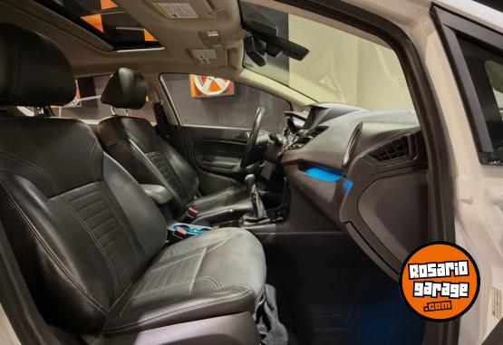 Autos - Ford FIESTA TITANIUM 2014 Nafta 127000Km - En Venta