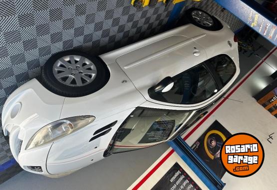 Autos - Peugeot 207 2012 Nafta 138000Km - En Venta