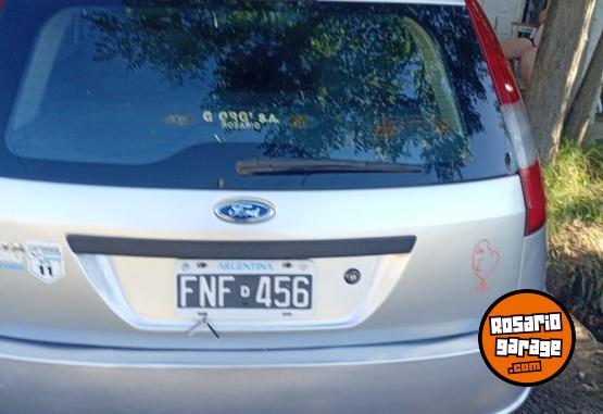 Autos - Ford Fiesta ambiente 2006 Nafta 210000Km - En Venta