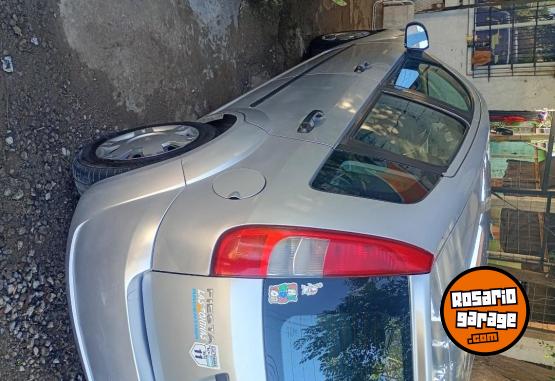 Autos - Ford Fiesta ambiente 2006 Nafta 210000Km - En Venta