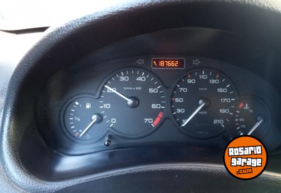 Autos - Peugeot 206 XR Premiun 2003 Nafta 187000Km - En Venta
