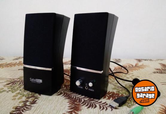 Informática - Parlantes Satellite AS-666U para PC de escritorio o Laptop - En Venta