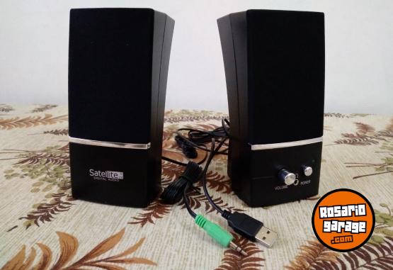 Informática - Parlantes Satellite AS-666U para PC de escritorio o Laptop - En Venta