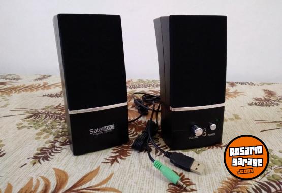 Informática - Parlantes Satellite AS-666U para PC de escritorio o Laptop - En Venta