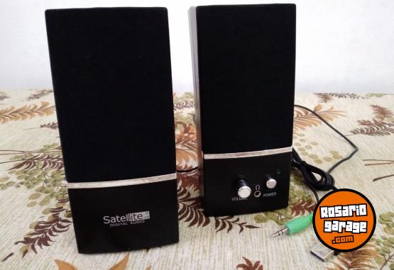 Informática - Parlantes Satellite AS-666U para PC de escritorio o Laptop - En Venta