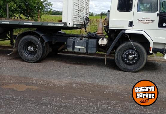 Camiones y Grúas - Vedo equipo completo - En Venta