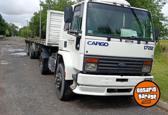 Camiones y Grúas - Vedo equipo completo - En Venta