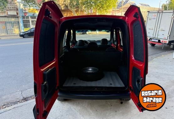 Utilitarios - Renault Kangoo 2014 GNC 140000Km - En Venta