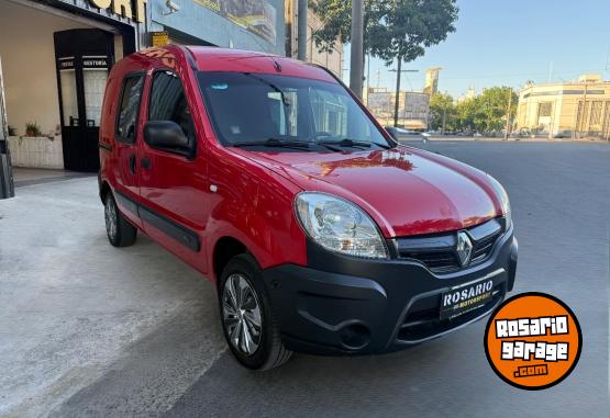 Utilitarios - Renault Kangoo 2014 GNC 140000Km - En Venta