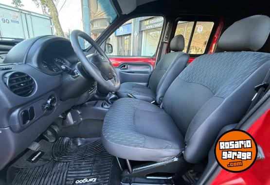 Utilitarios - Renault Kangoo 2014 GNC 140000Km - En Venta