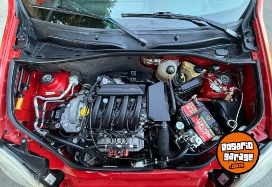 Utilitarios - Renault Kangoo 2014 GNC 140000Km - En Venta