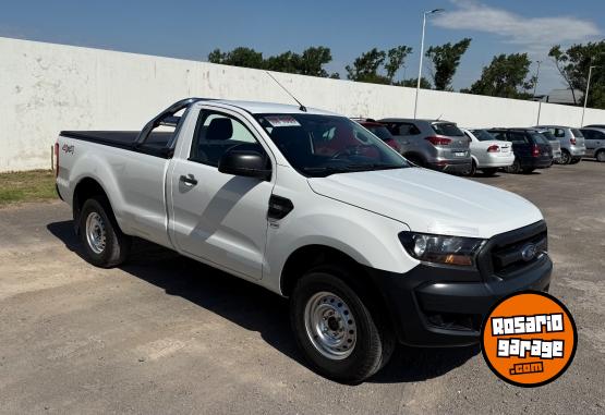 Camionetas - Ford Ranger 4x4 cabina simple 2017 Diesel 163000Km - En Venta