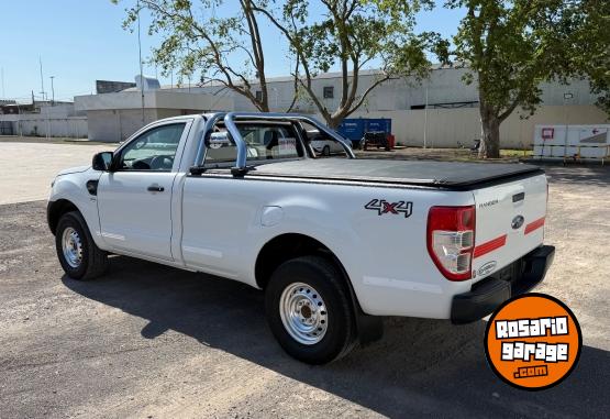 Camionetas - Ford Ranger 4x4 cabina simple 2017 Diesel 163000Km - En Venta