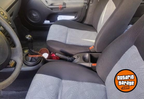 Autos - Ford Fiesta 2008 GNC 215000Km - En Venta