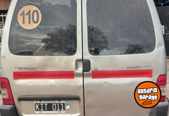Utilitarios - Peugeot Parthner 1.6 HDI 2011 Diesel 266136Km - En Venta