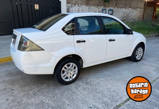 Autos - Ford Fiesta 2013 Nafta 143000Km - En Venta