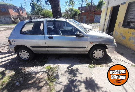Autos - Renault Clio 1999 Diesel 11111Km - En Venta
