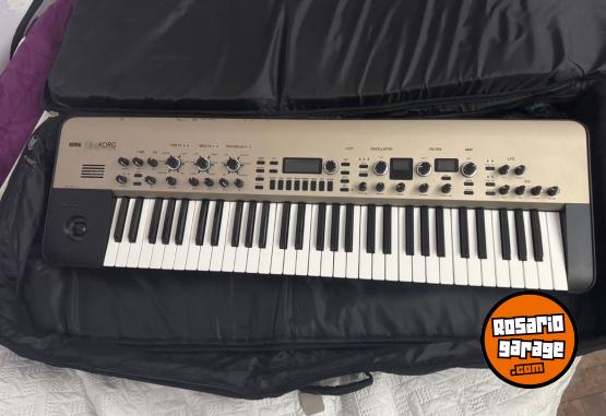 Instrumentos Musicales - Sintetizador Korg Kingkorg Modelado Analógico 61 Teclas (Usado) - En Venta