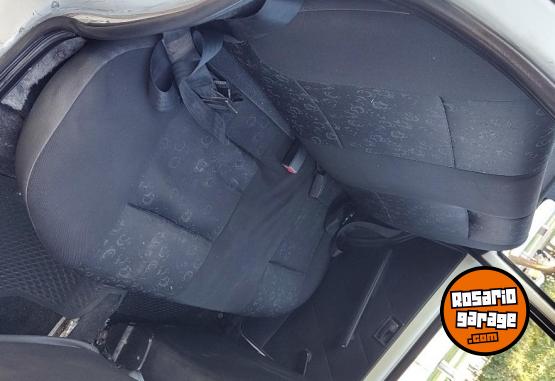 Autos - Fiat Uno fire 2010 GNC 155000Km - En Venta