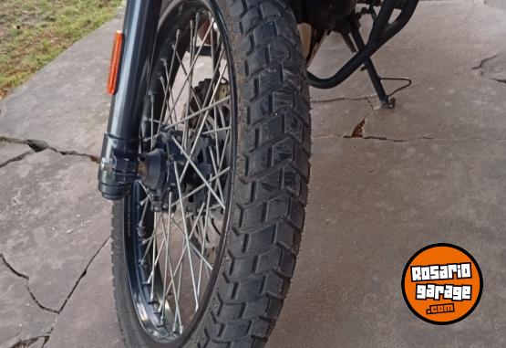 Motos - Royal Enfield Himalayan 2023 Nafta 13000Km - En Venta