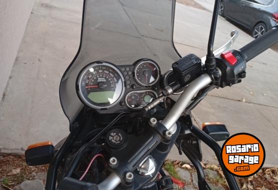 Motos - Royal Enfield Himalayan 2023 Nafta 13000Km - En Venta