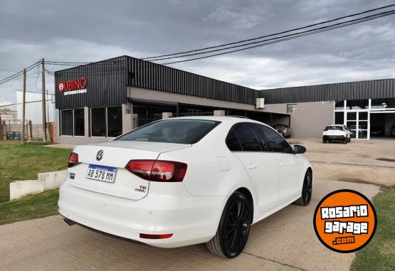 Autos - Volkswagen Vento Higlhine 1.4 TSI AT 2017 Nafta 120700Km - En Venta