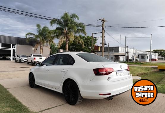 Autos - Volkswagen Vento Higlhine 1.4 TSI AT 2017 Nafta 120700Km - En Venta