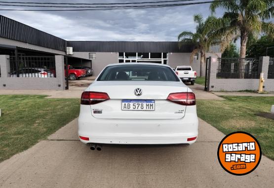 Autos - Volkswagen Vento Higlhine 1.4 TSI AT 2017 Nafta 120700Km - En Venta