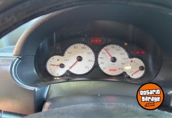 Utilitarios - Peugeot Partner 2013 Nafta 218000Km - En Venta