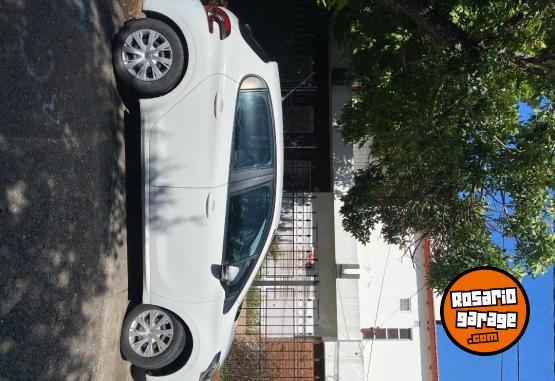Autos - Peugeot 208 active 1.6 2017 Nafta 118000Km - En Venta