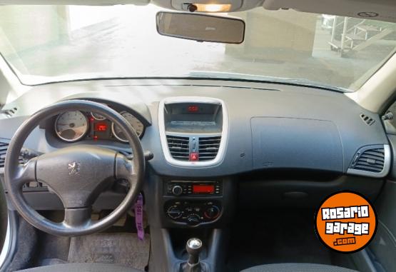 Autos - Peugeot 207 2014 Nafta 116000Km - En Venta