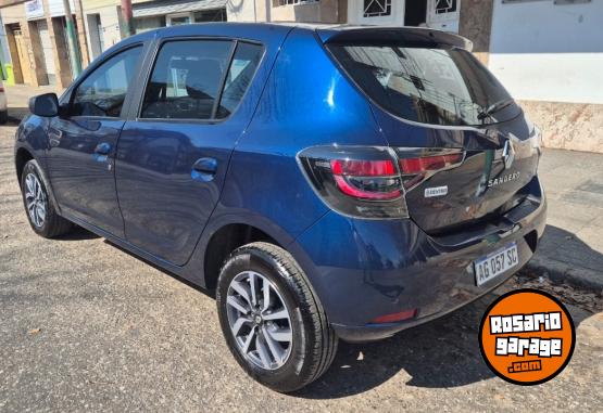 Autos - Renault Sandero intens garantía p 2023 Nafta 58000Km - En Venta