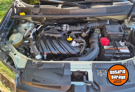 Autos - Renault Sandero intens garantía p 2023 Nafta 58000Km - En Venta